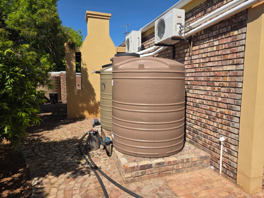  Bedroom Property for Sale in West Bank Western Cape